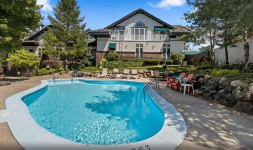 The Hideaway at Hayloft Lodge - Chic & Unique Stay
