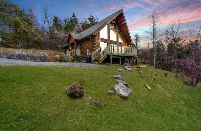 The Hideaway Cabin-Piney Flats- Tri-Cities- Autoroute à moteur de Bristol