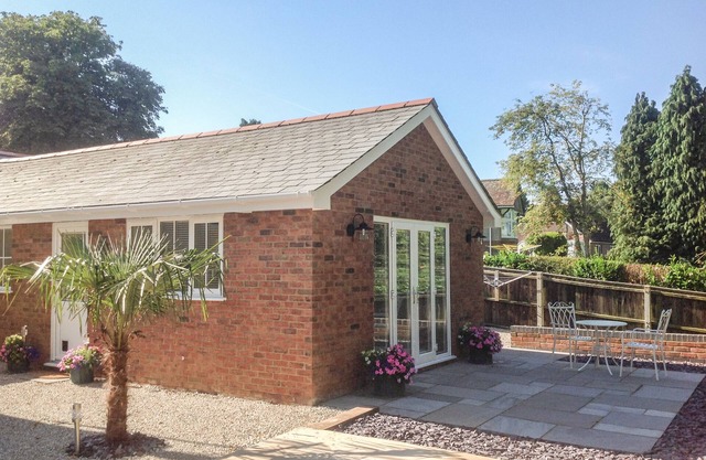 The Hideaway, VERWOOD