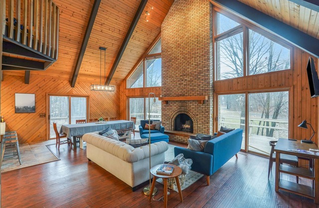 The Highland House with Private Hot Tub