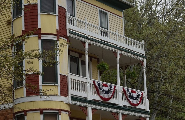 The “Historic” Burdette House - EST. 1891 2nd Floor Western Suite