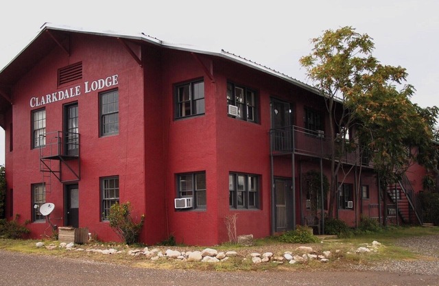 L'historique Clarkdale Lodge est le siège de votre aventure!