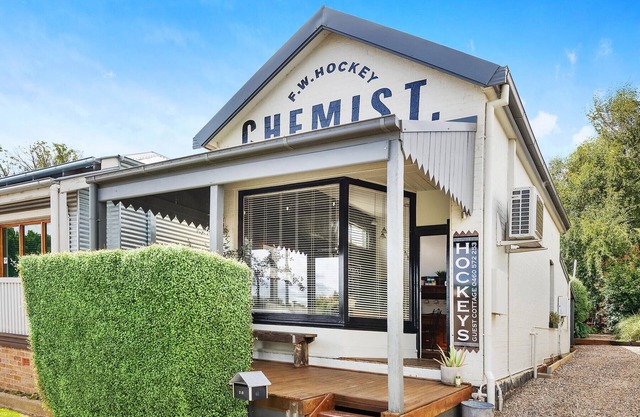 The Historic Old Pharmacy Hockeys | Millthorpe