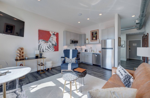 The Hive ADJ TRIO Suites by BlueStar
