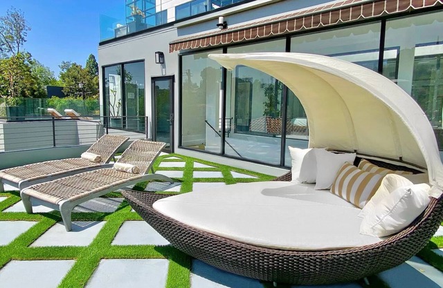 The Hollywood Hills Glass House