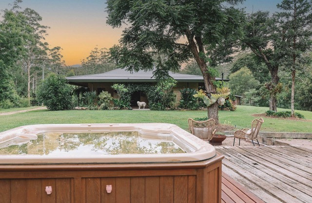 Natural country sandstone homestead- surrounded by crystal clear flowing waters