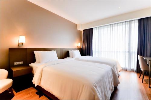 The Hotel at Acqua Residences Tower 2