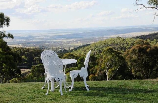 'The Hut' une escapade rurale avec une vue sublime.
