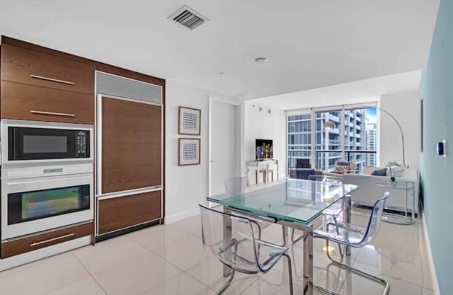 The Icon W Brickell 31st Flr | Pool & Bay Views
