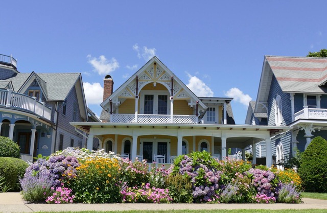 Profitez de cette maison victorienne historique et récemment rénovée des années 1850 avec vue sur l'océan!