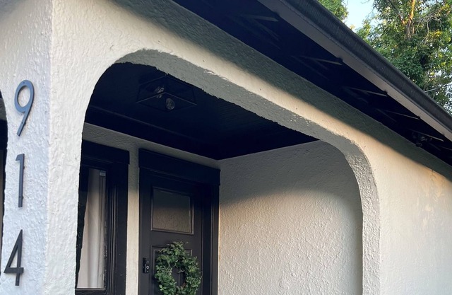 The Ivy League Cottage