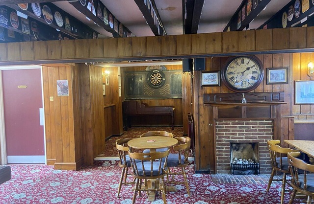 The Jolly Drayman Pub and Hotel