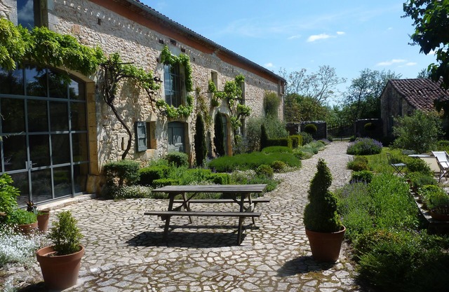 la clé d'Escamps , grange aménagée