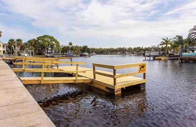 The Keys Bungalow On The Cotee River