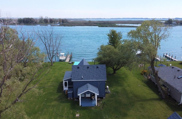 The Lake House on McDonald Island - Middle Channel! BOAT ACCESS ONLY!