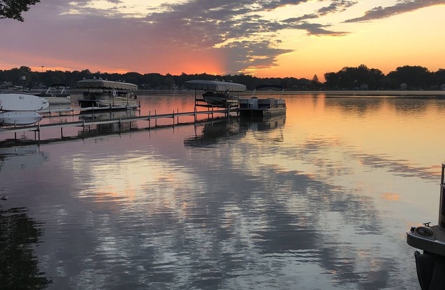 The Lakeview Retreat