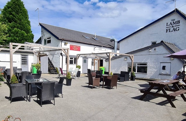 The Lamb and Flag Inn