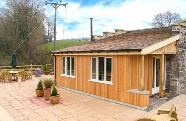 LE HANGAR de AGNELAGE, pet friendly, avec feu ouvert en Dyserth, Ref 29036