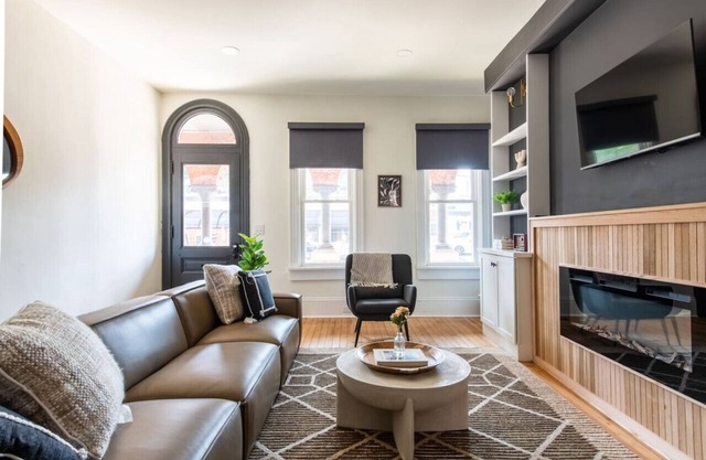 The Lancasterian House - In the heart of downtown