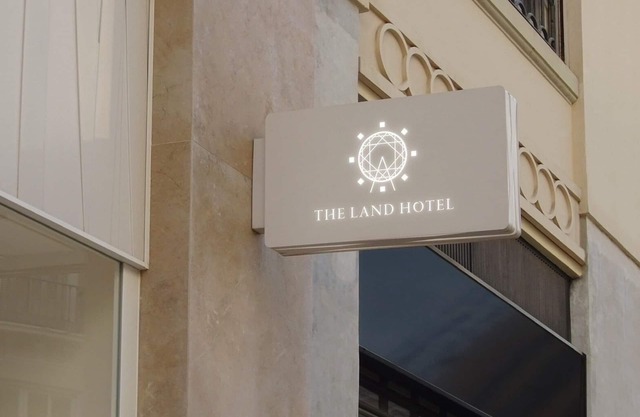 THE LAND HOTEL L1 / Arao Kumamoto