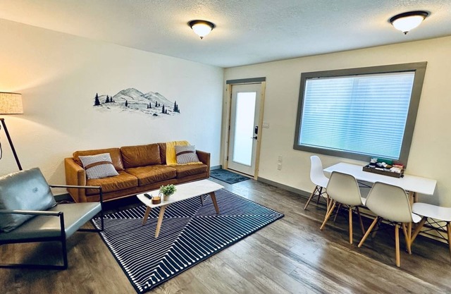 This condominium is a 2 bedroom(s), 1 bathrooms, located in Joseph, OR.