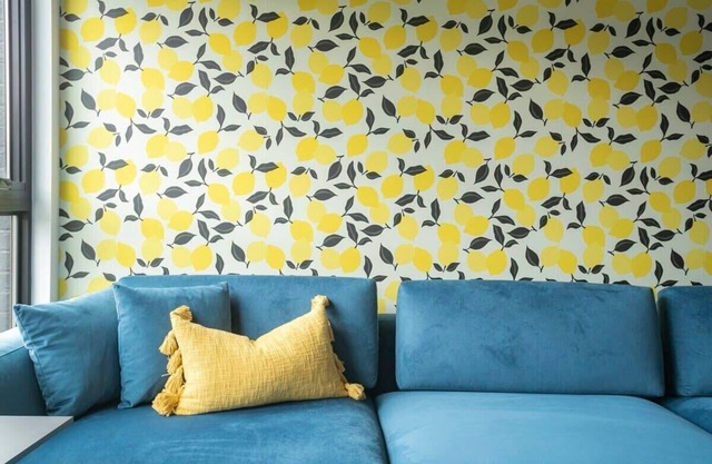 April Discount! The Lemon Drop: Perfect Location