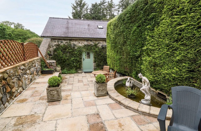 THE LITTLE COACH HOUSE, Animaux acceptés à Garndolbenmaen, Ref 1009044