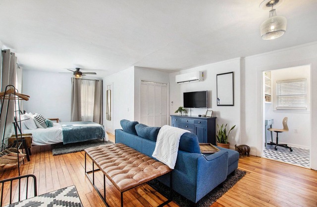 La petite maison: maison entière - récemment rénovée!