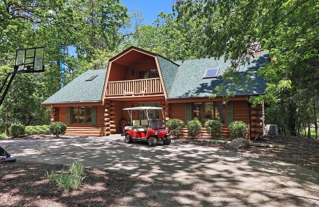The Lodge at Geneva Lake |Golf Cart |Impressive Log Cabin |Deck |Abbey Springs Resort |Beach |Pools