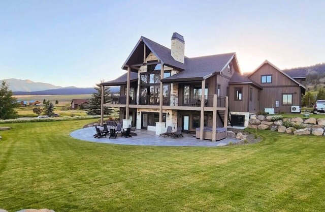 The Lodge at Cutthroat Landing
