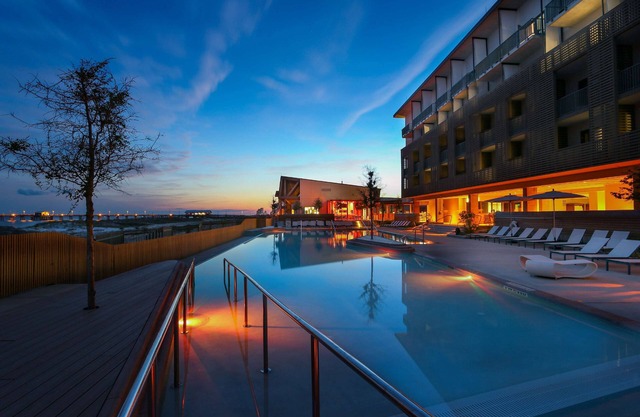 The Lodge at Gulf State Park, A Hilton Hotel
