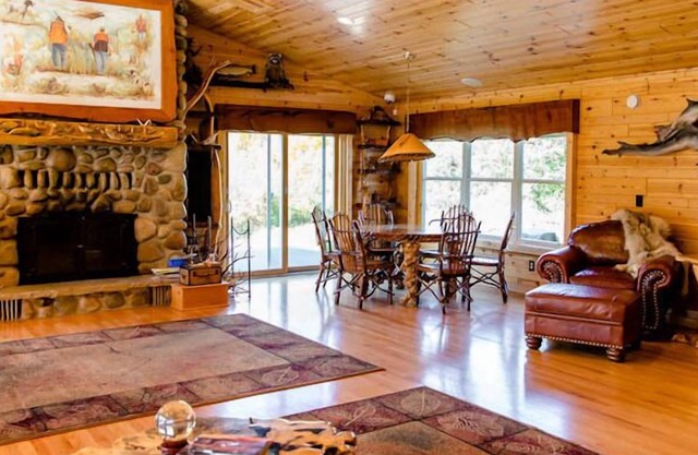 Le Lodge à la ferme et retraite de Meemo