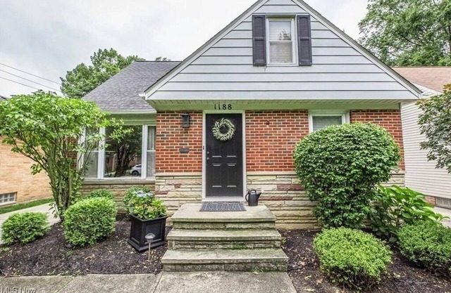 The Lodge-Cozy 3 BdRm home w/step-in shower close to CCF/UH, universities n more