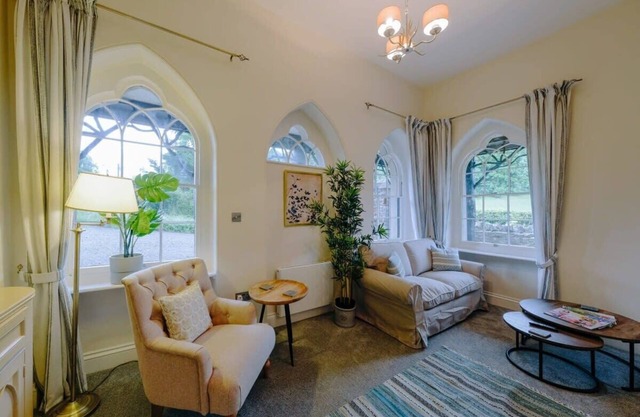 The Lodge Gatehouse at Coombe Lodge