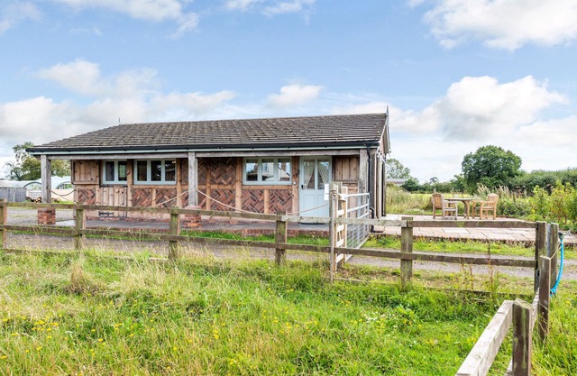 Le Lodge, SAUGHALL