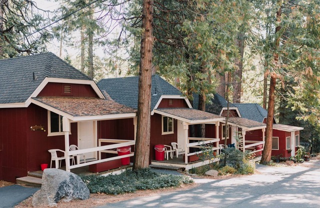 The Long Barn Lodge - Standard Cabins