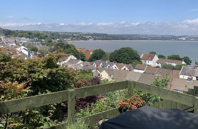 The Lookout, cottage in the heart of Mumbles