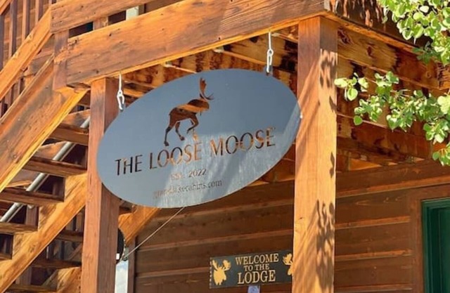 Stay at The Loose Moose Lodge 3