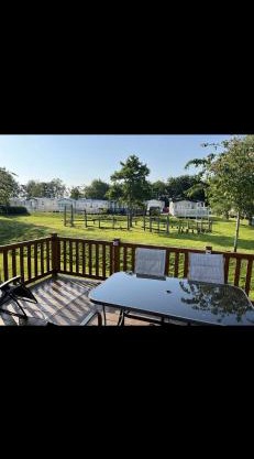 The Luxury break Sleeps 6 at 44 Kingfisher Court South facing