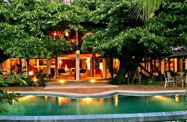 The Magnificent Casa Capitan, Beachfront Luxury, Oozing Chic, Perfect Surf