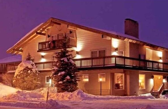 The Mammoth Creek Inn