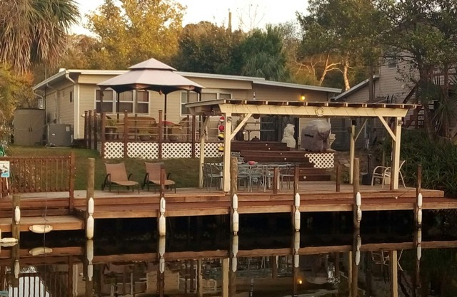 Le Manatee Hideaway-3 chambres-2 salles de bain-2 ponts-50 'Dock-5 Kayak, 3Person Canoe 7 Bike