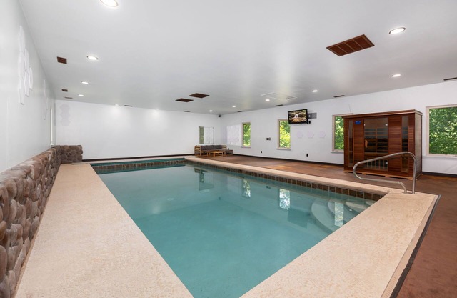 The Manor-Indoor Pool-Speak Easy-Game Room-Sauna