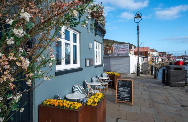 The Marine Hotel & Restaurant