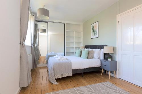 The Morden Luxury Room
