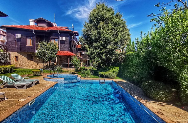 The most lovely garden in Sozopol.