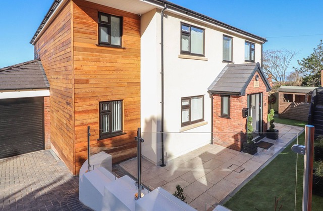 THE MOUNT, family friendly, luxury holiday cottage in Prestatyn