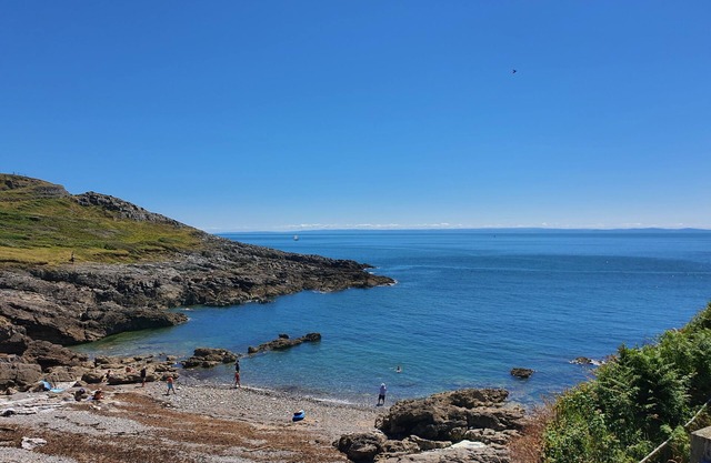 The Mumbles - Bungalow - 2 Bedrooms - Pet Friendly