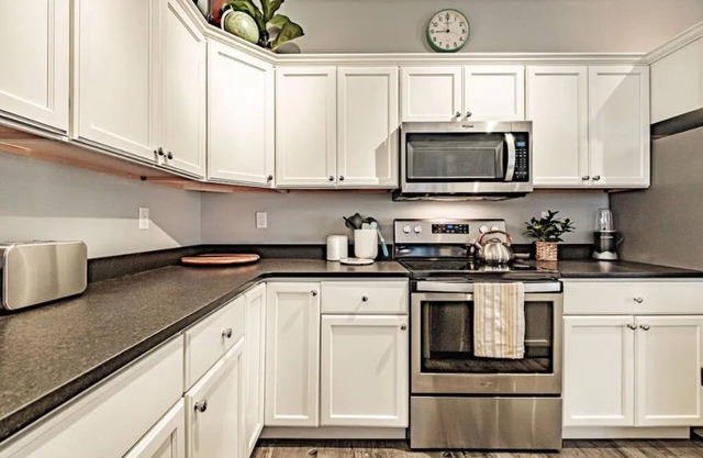 "The Nest" 2-Bedroom Flat in downtown Bridgton