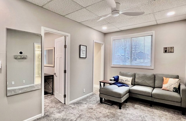 The Nest- Downtown Valparaiso- Close to Valpo University Short Term Stays